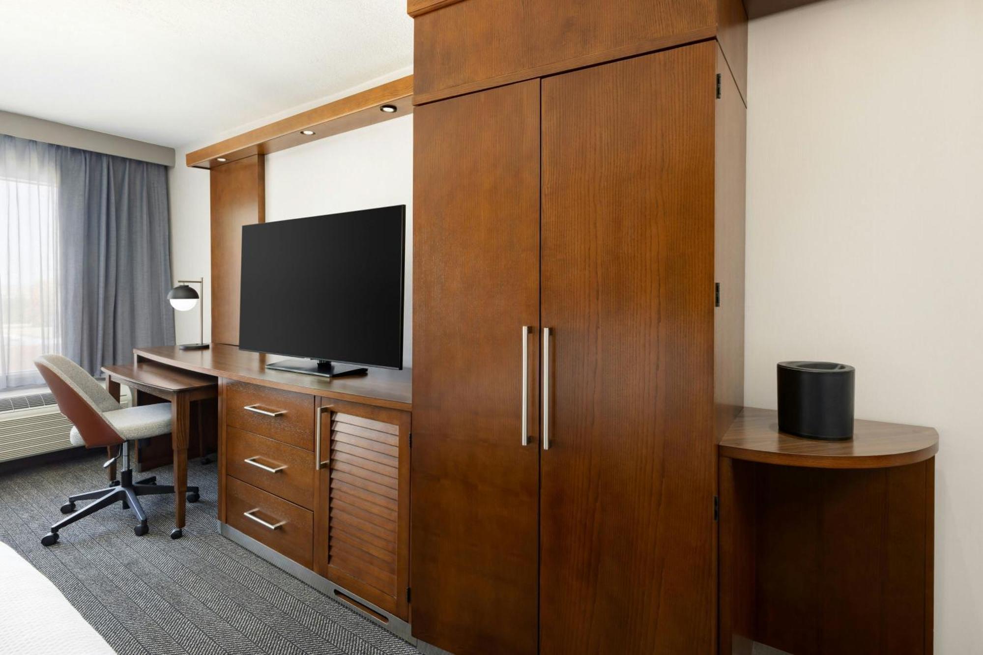 Courtyard By Marriott Los Angeles Woodland Hills Extérieur photo