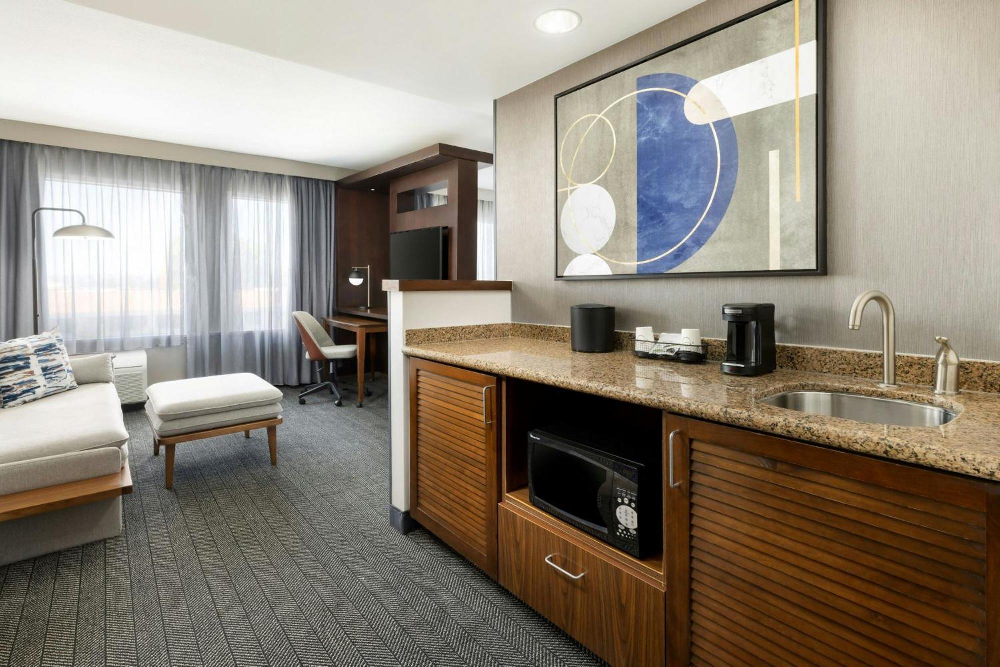 Courtyard By Marriott Los Angeles Woodland Hills Extérieur photo